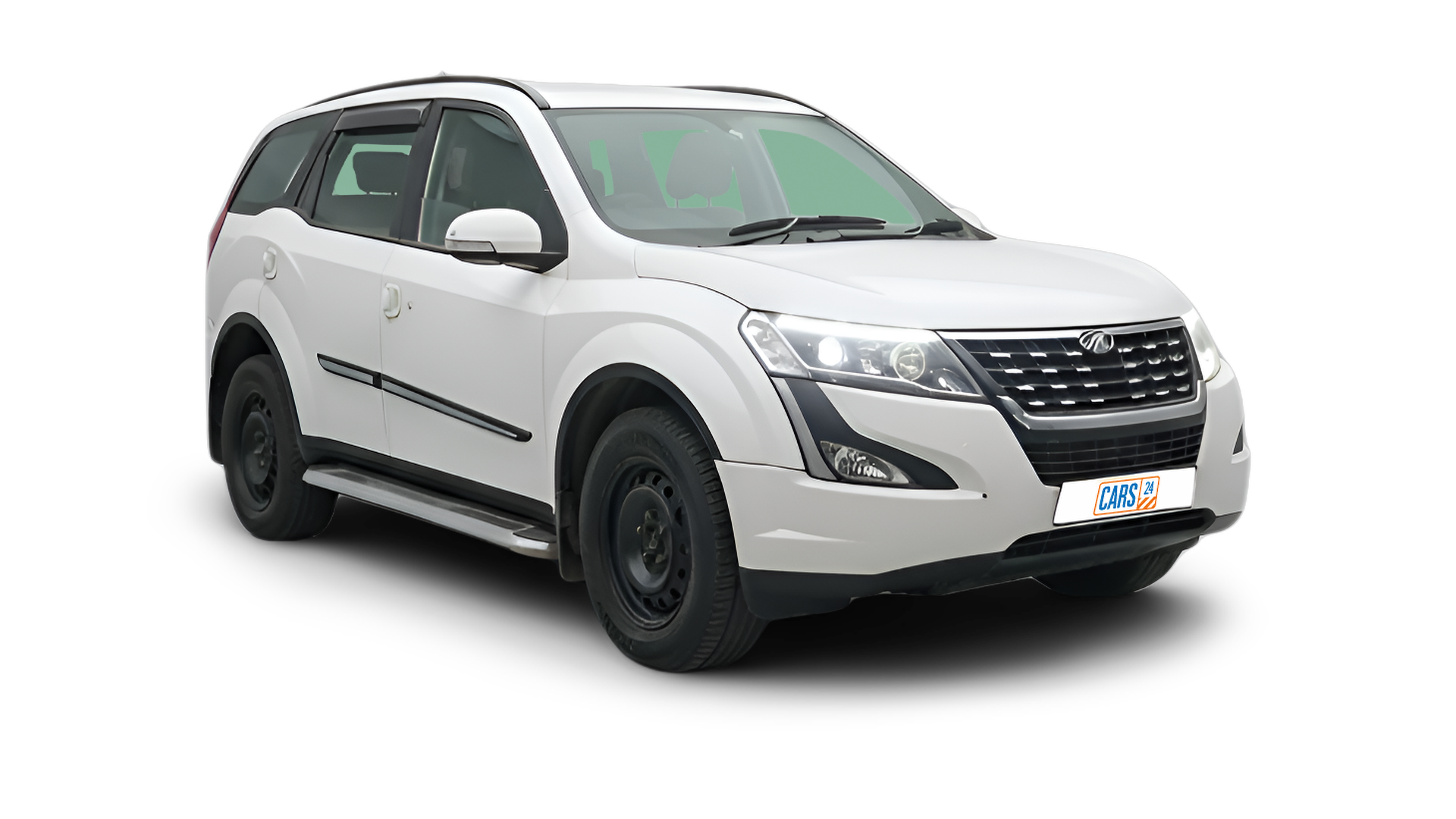 Mahindra XUV500-img